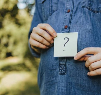 Kızın huysuz olduğu nasıl anlaşılır??