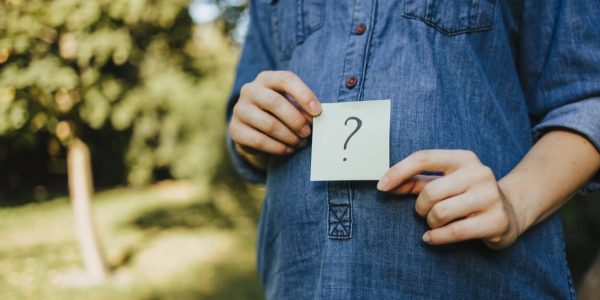 Kızın huysuz olduğu nasıl anlaşılır??