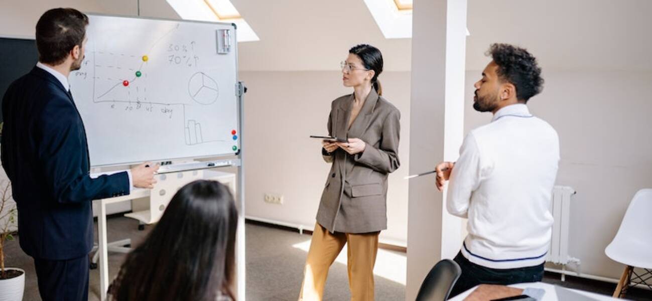 Kriz yöneticisi: gereksinimler ve işlevsel görevler