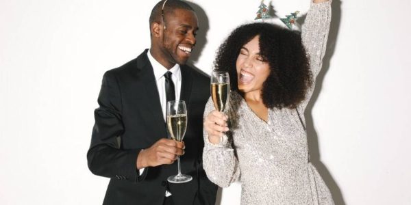 Kurumsal bir partide ne giymeli?