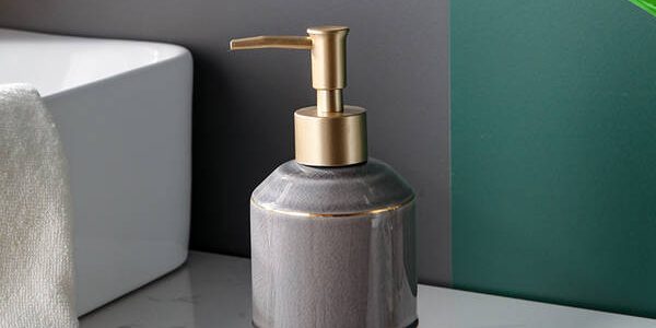 Hediye olarak erkekler için banyo setleri