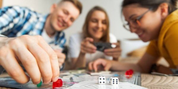 Çeşitli Yılbaşı Gecesi masa oyunları