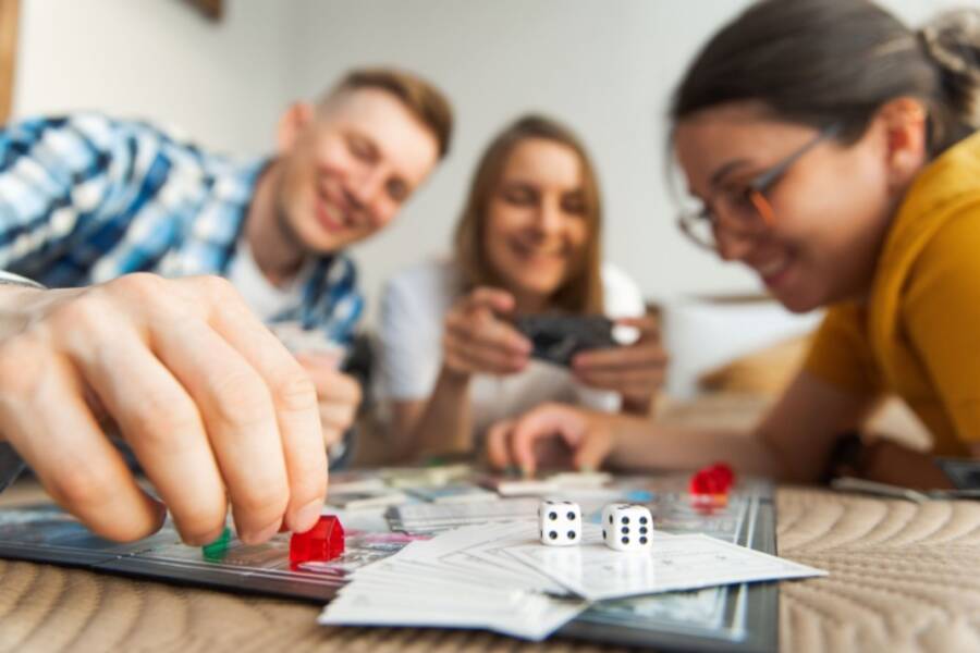 Çeşitli Yılbaşı Gecesi masa oyunları