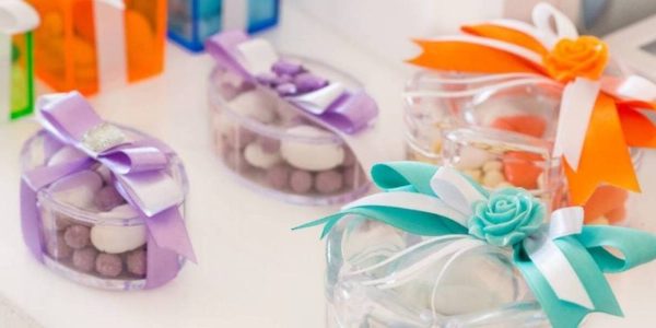 Hediyeler şeffaf ambalajlarla nasıl güzelce süslenir??