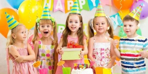 Sekiz yaşında bir çocuğun doğum günü nasıl kutlanır??