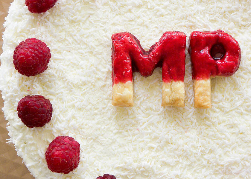 Kendi ellerinizle bir düğün için para pastası nasıl yapılır?