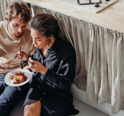 İçe dönük erkeklerin özellikleri ve ilişkilerdeki davranışları