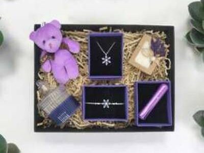 Hediye olarak market sepeti: nasıl bir araya getirilir ve orijinal bir hediye olarak verilir?