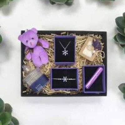 Hediye olarak market sepeti: nasıl bir araya getirilir ve orijinal bir hediye olarak verilir?