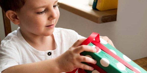 Bir erkek çocuğa 1 yıl için ne verilir?