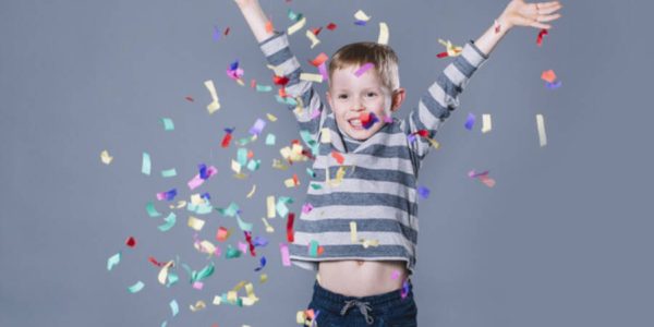 Çocuklar ve yetişkinler için doğum günü yarışmaları