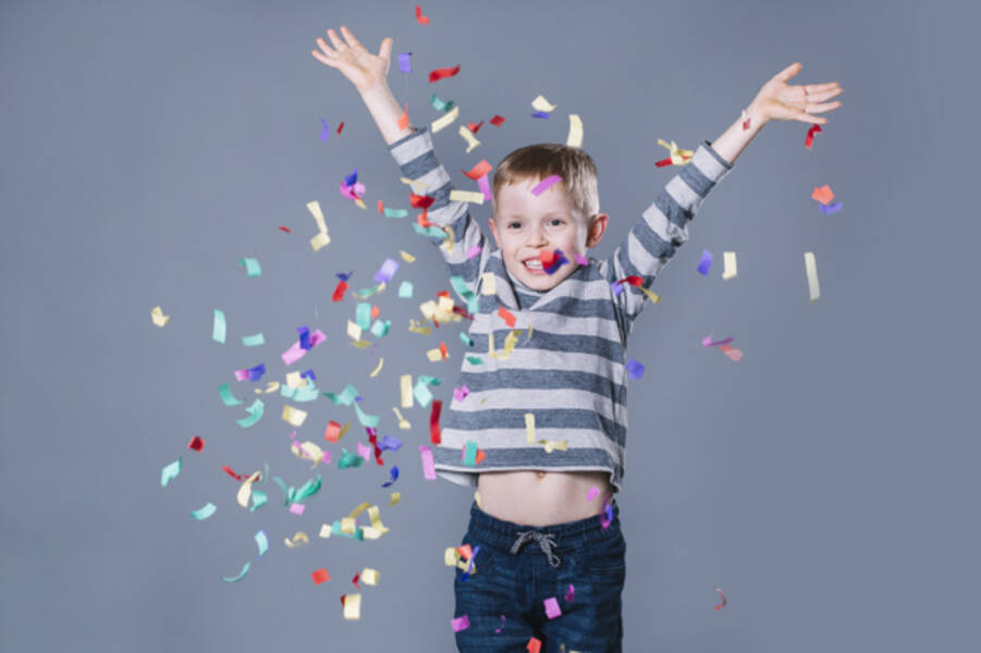 Çocuklar ve yetişkinler için doğum günü yarışmaları