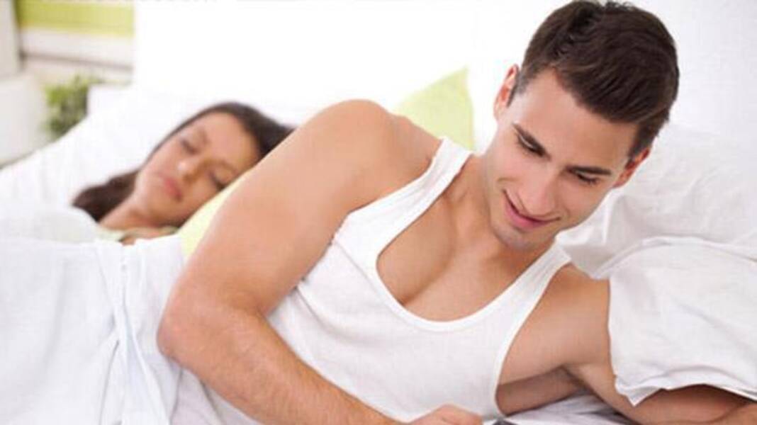 İstatistiksel olarak kim daha sık aldatıyor: erkekler mi kadınlar mı??