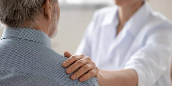 Tripanofobi: tanımı ve korkunun üstesinden gelme yolları