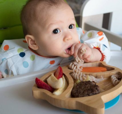 Bir çocuğa bir ay boyunca ne verilir?