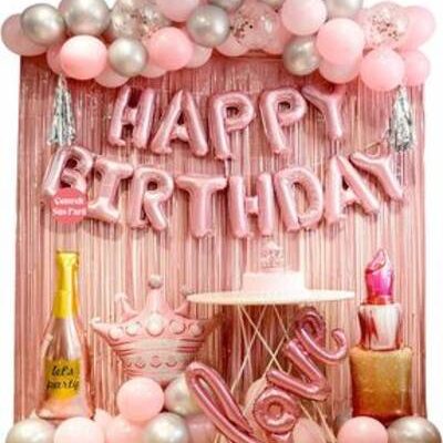 Bir kadının 85. doğum günü partisi için senaryo