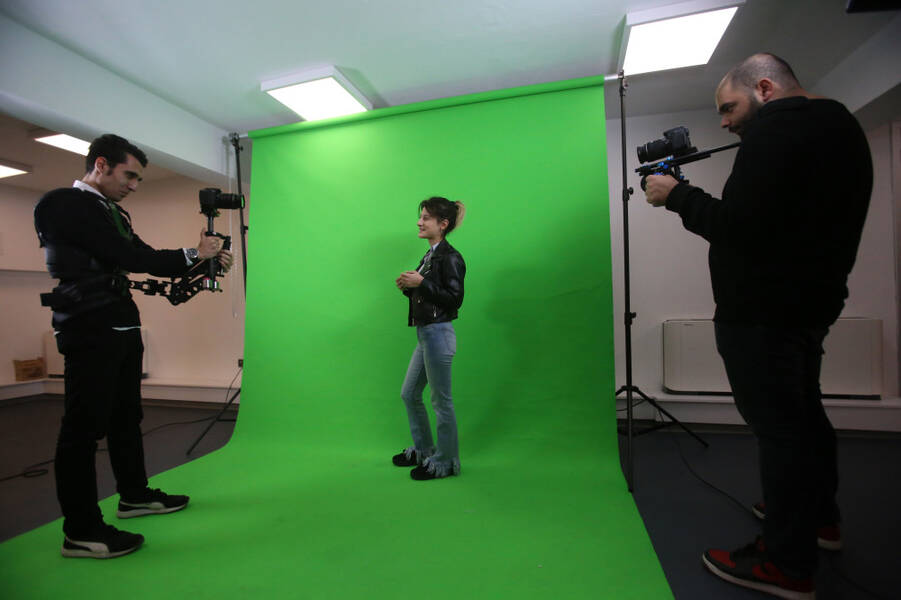 İletişim ile ilgili meslekler