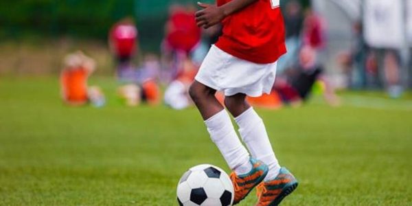 Bir futbolcuya ne vermeli?