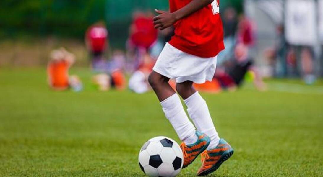 Bir futbolcuya ne vermeli?