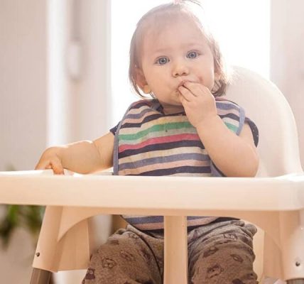 Bir çocuğa altı ay boyunca ne verilmeli?